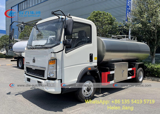Sinotruk Howo 4x2 5000L SS304 Milk Transport Truck